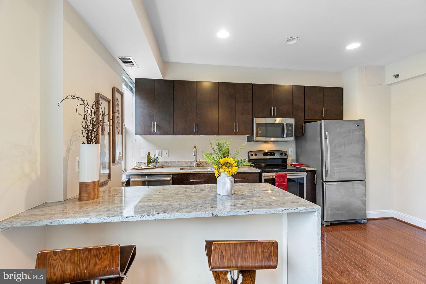 1831 2nd STREET NE Unit: 306