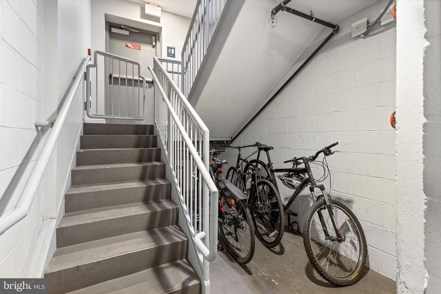 1831 2nd STREET NE Unit: 306