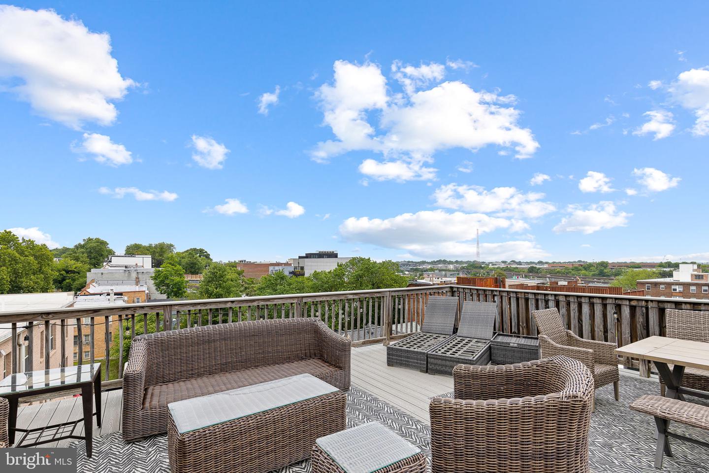 1831 2nd STREET NE Unit: 306