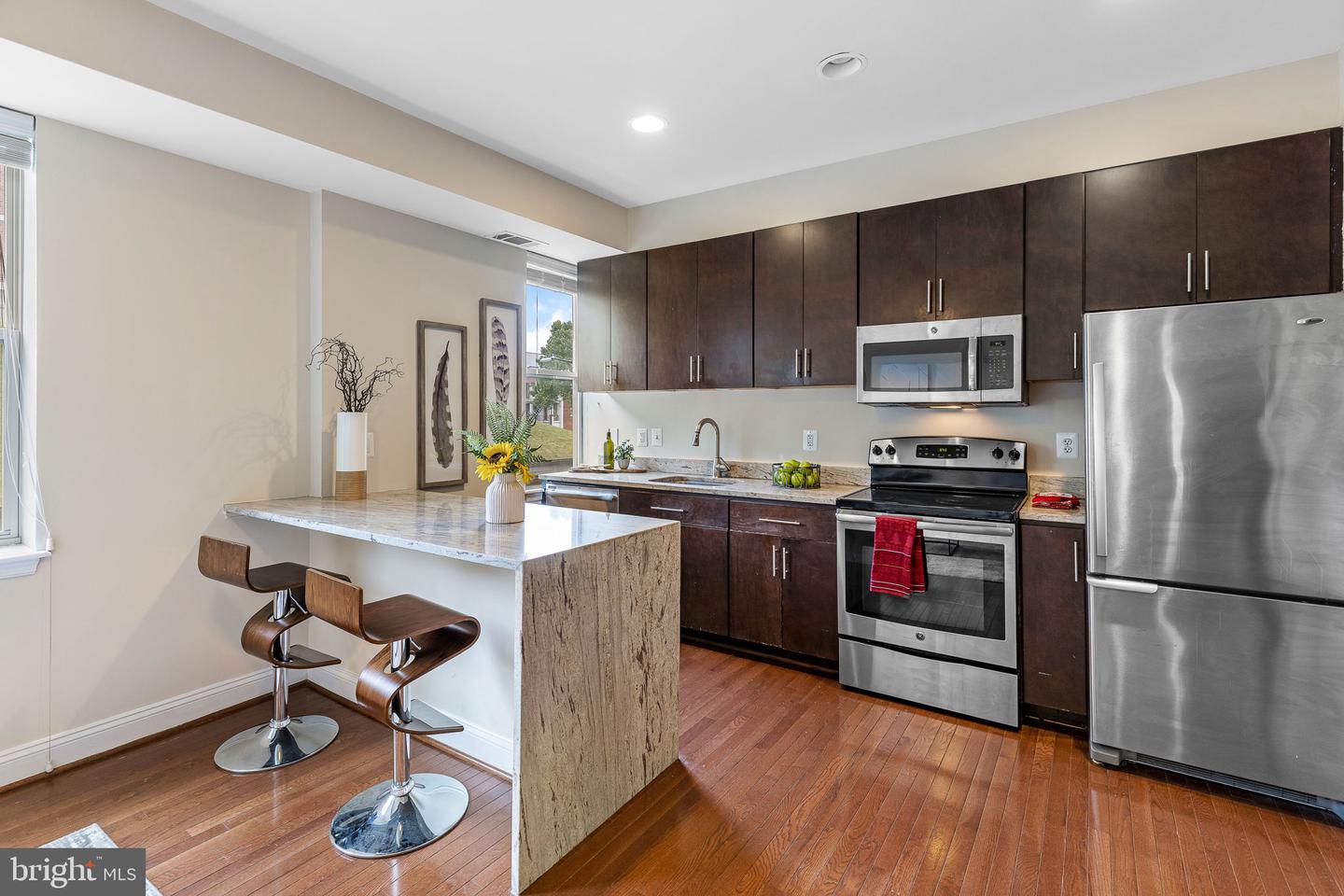 1831 2nd STREET NE Unit: 306