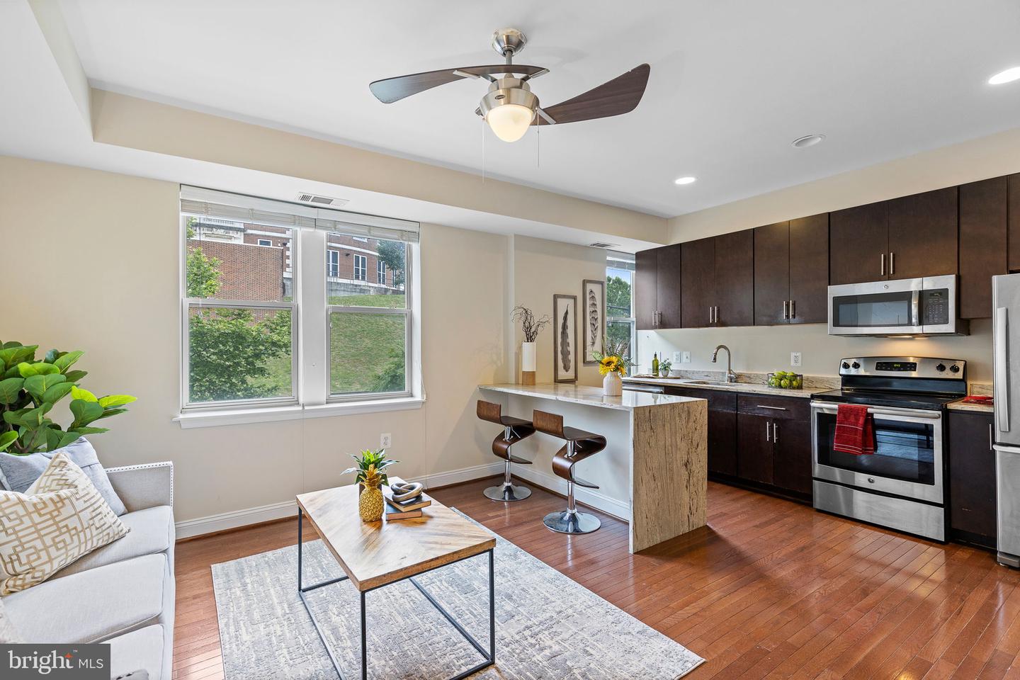 1831 2nd STREET NE Unit: 306