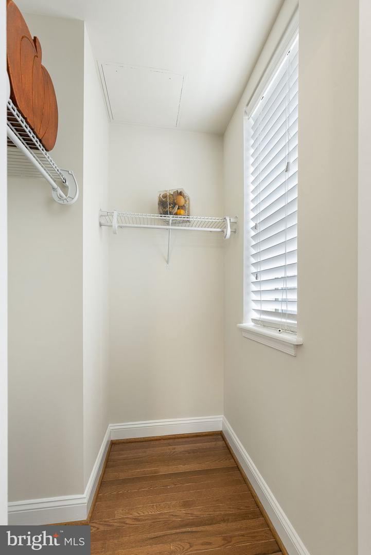 1831 2nd STREET NE Unit: 306