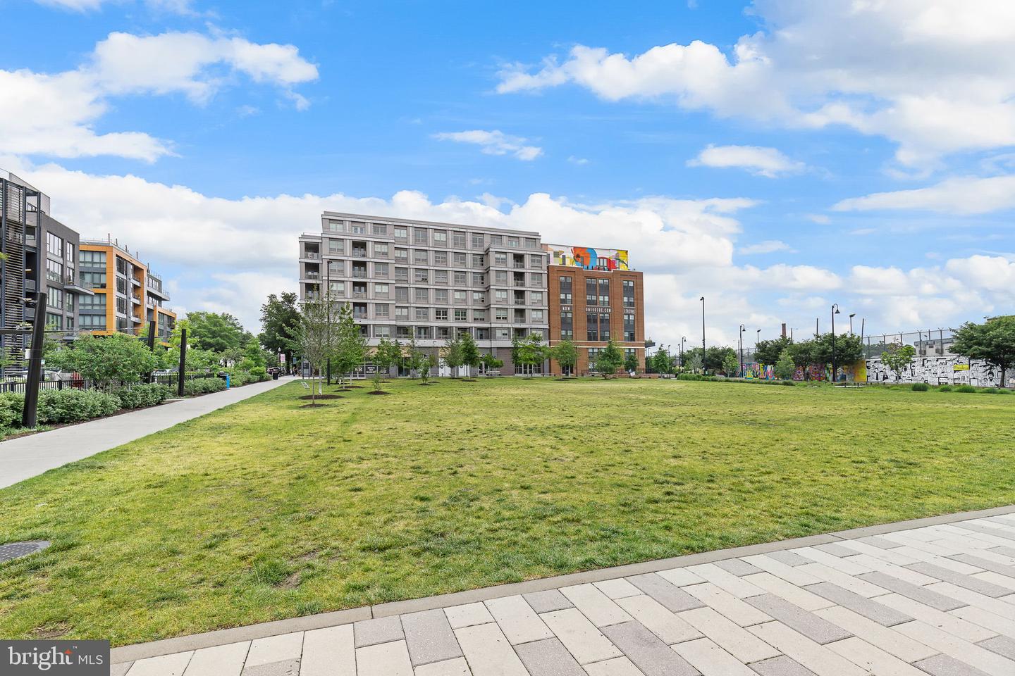 1831 2nd STREET NE Unit: 306