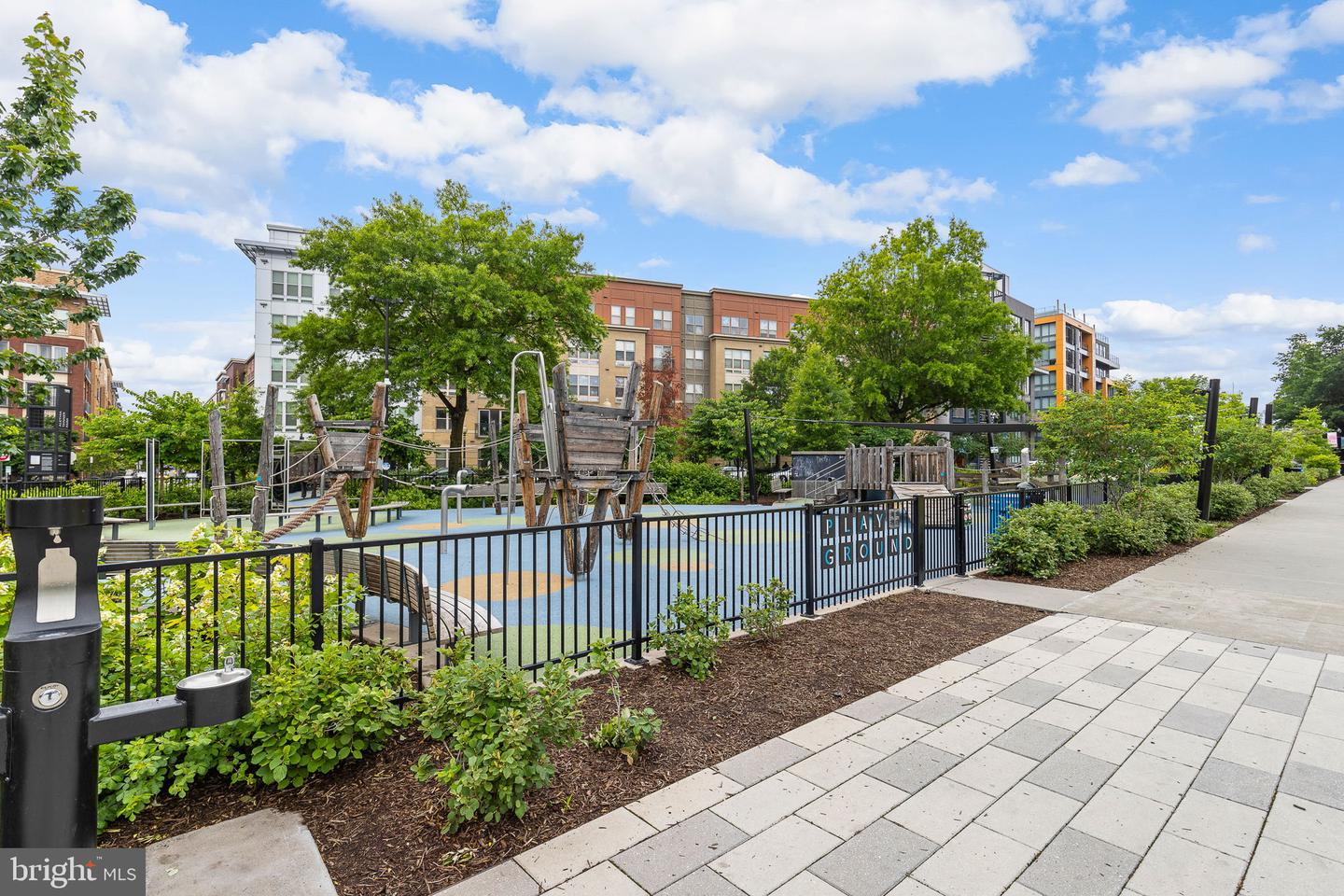 1831 2nd STREET NE Unit: 306