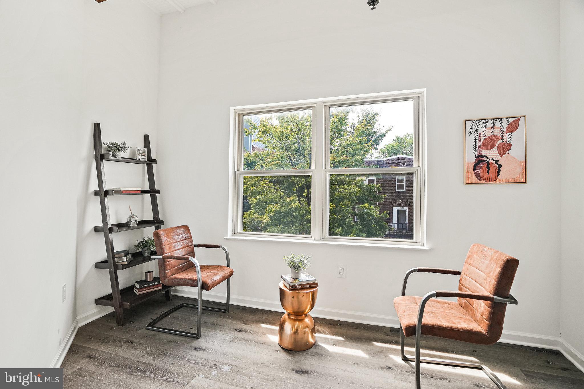 1240 Holbrook TERRACE NE Unit: 204