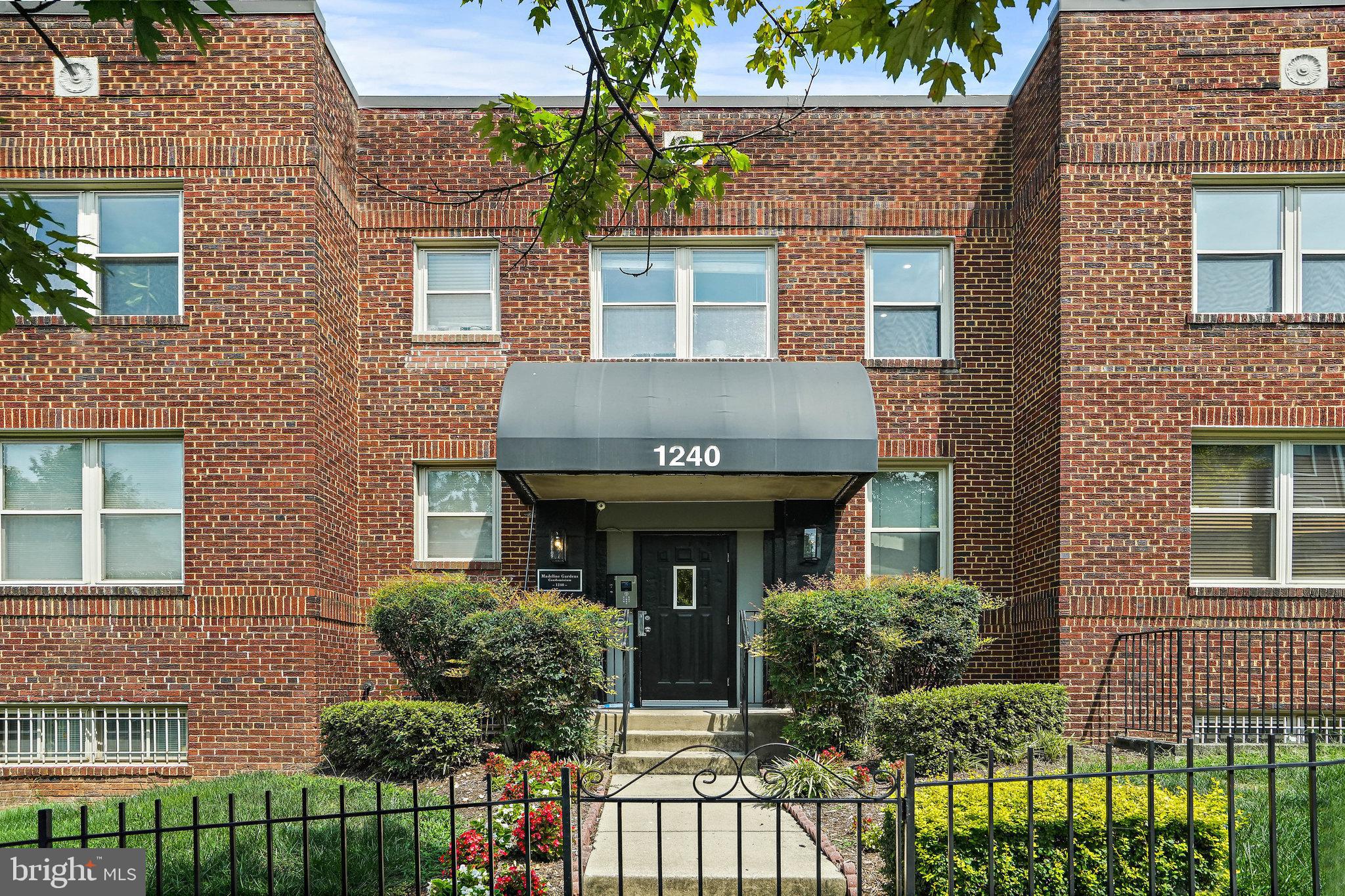 1240 Holbrook TERRACE NE Unit: 204