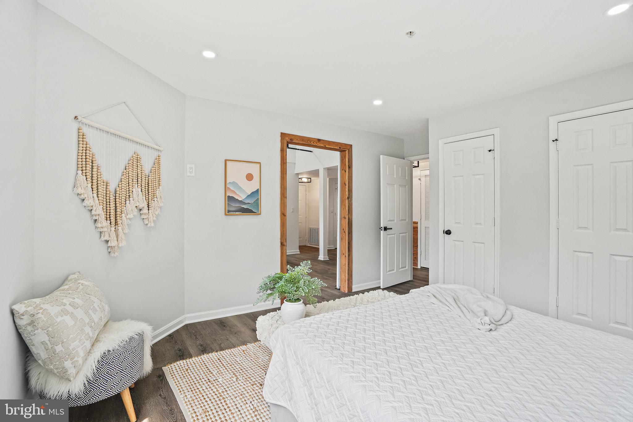 1240 Holbrook TERRACE NE Unit: 204