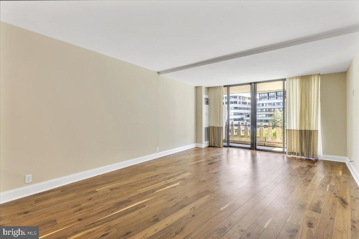 700 New Hampshire Ave Ave NW Unit: 511