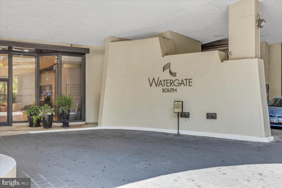 700 New Hampshire Ave Ave NW Unit: 511