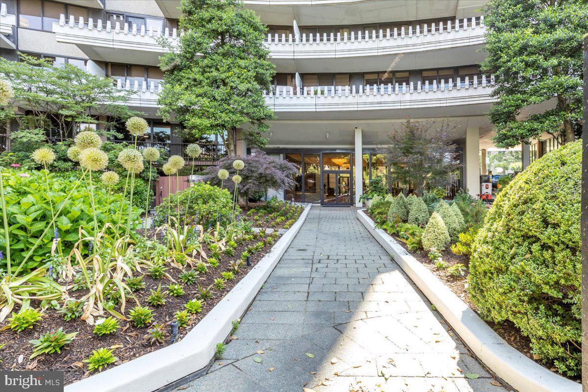 700 New Hampshire Ave Ave NW Unit: 511