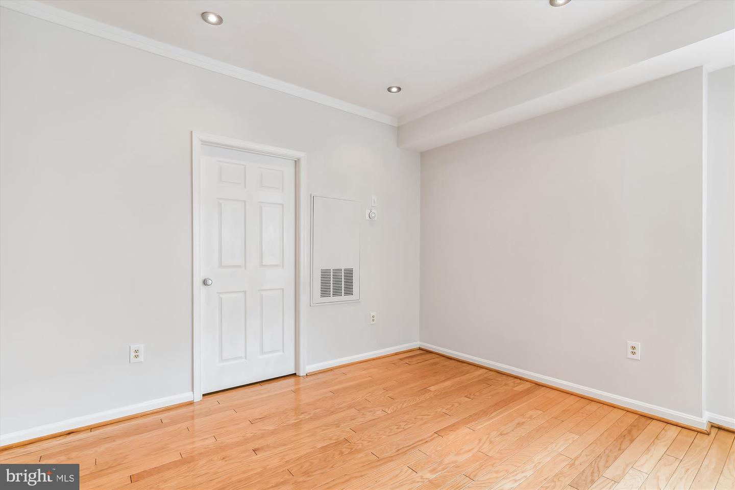 2004 11th STREET NW Unit: 125