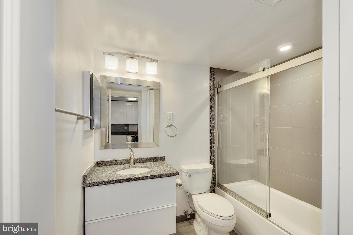 1718 P STREET NW Unit: 301