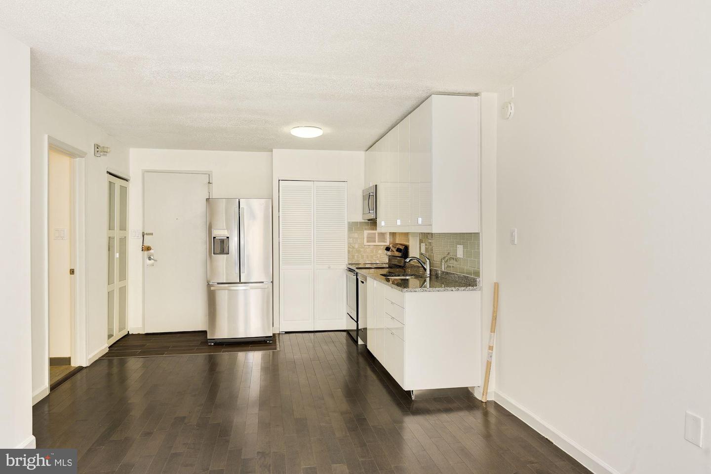 1718 P STREET NW Unit: 301