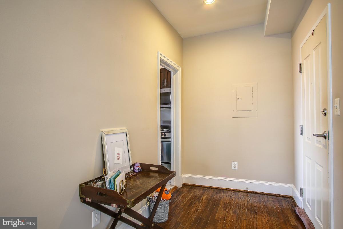 422 Butternut STREET NW Unit: 106