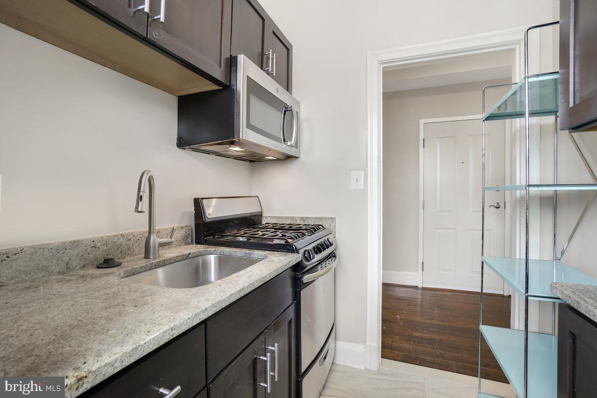 422 Butternut STREET NW Unit: 106