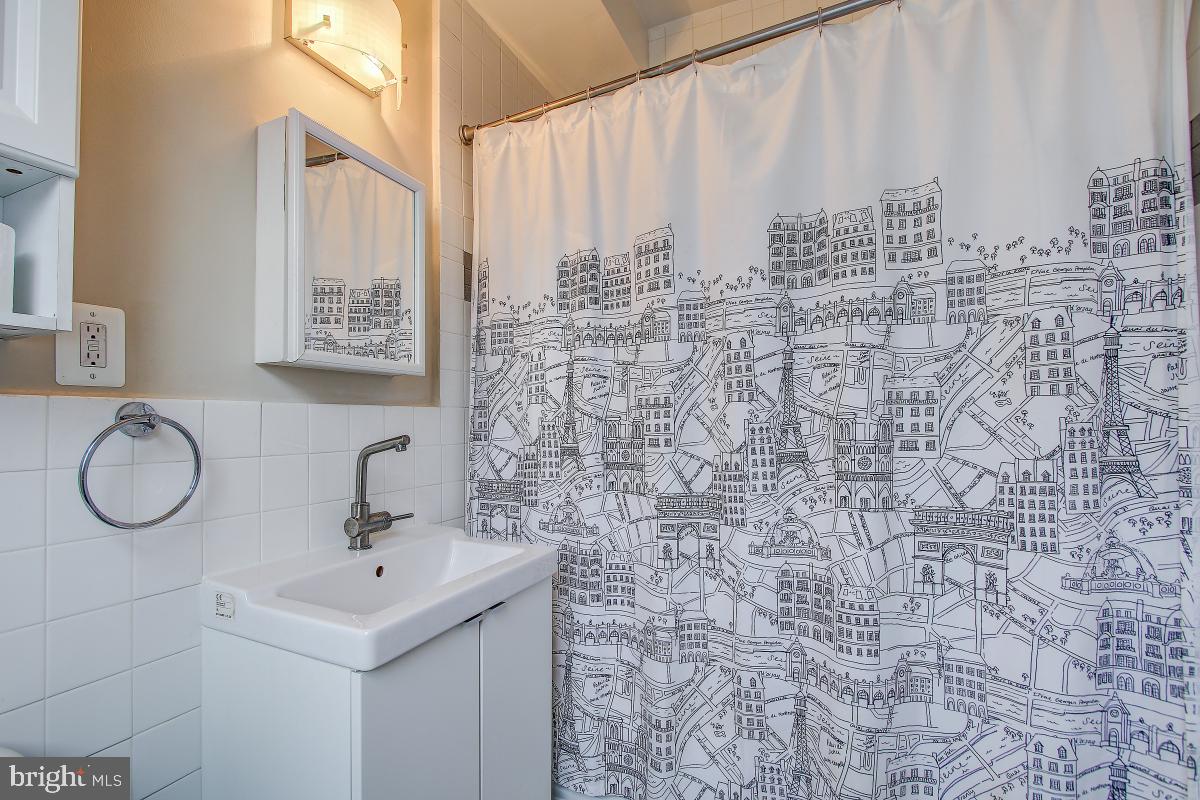 422 Butternut STREET NW Unit: 106