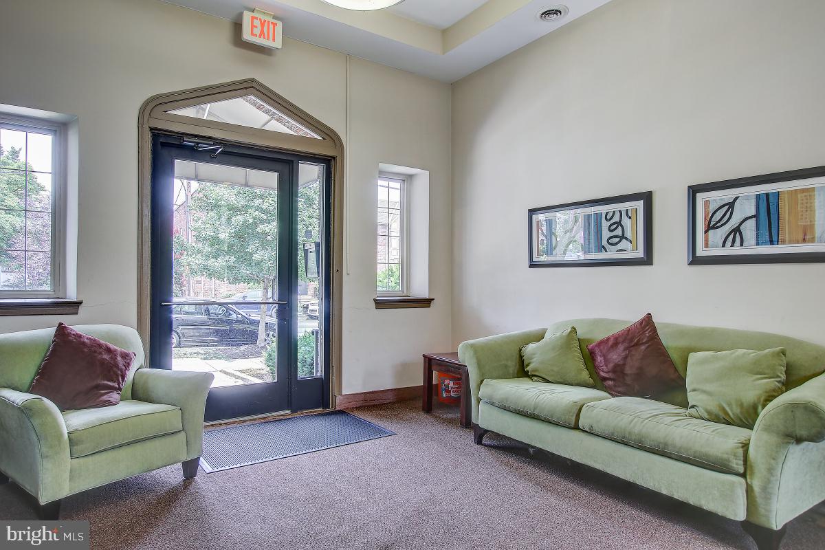 422 Butternut STREET NW Unit: 106