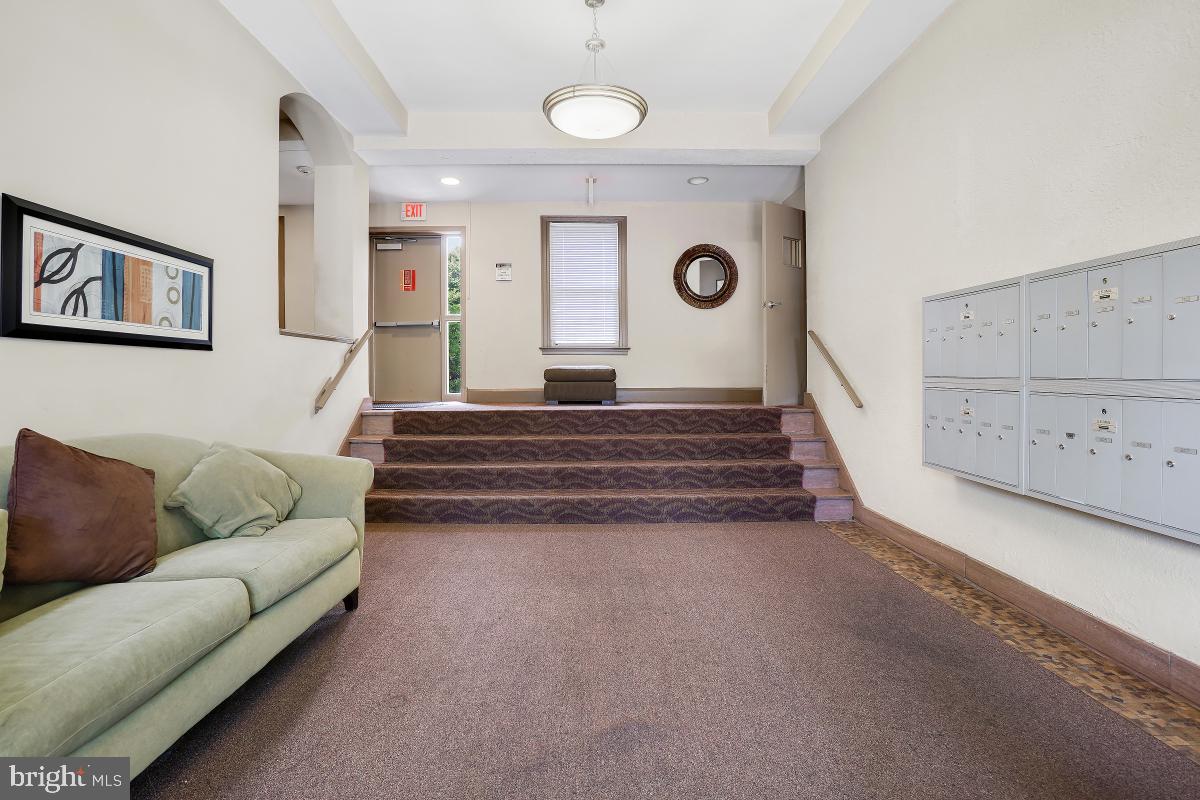 422 Butternut STREET NW Unit: 106