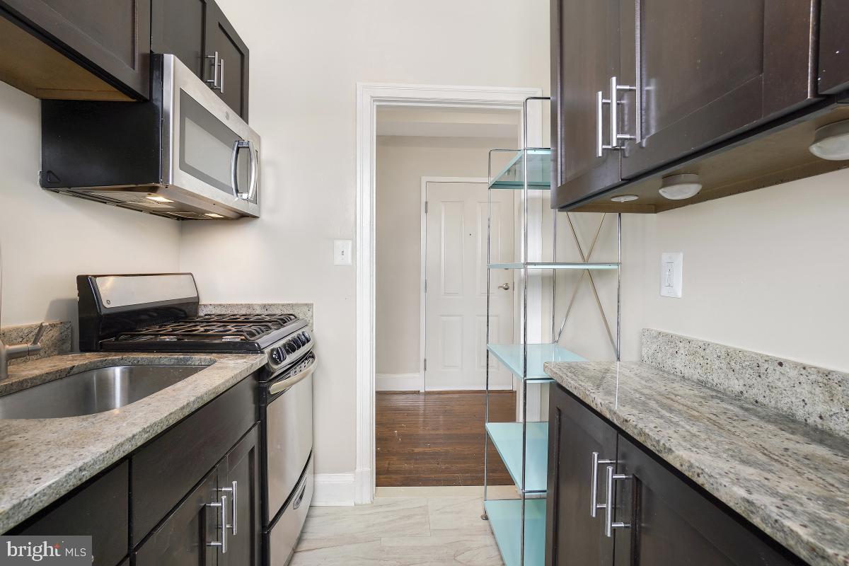 422 Butternut STREET NW Unit: 106