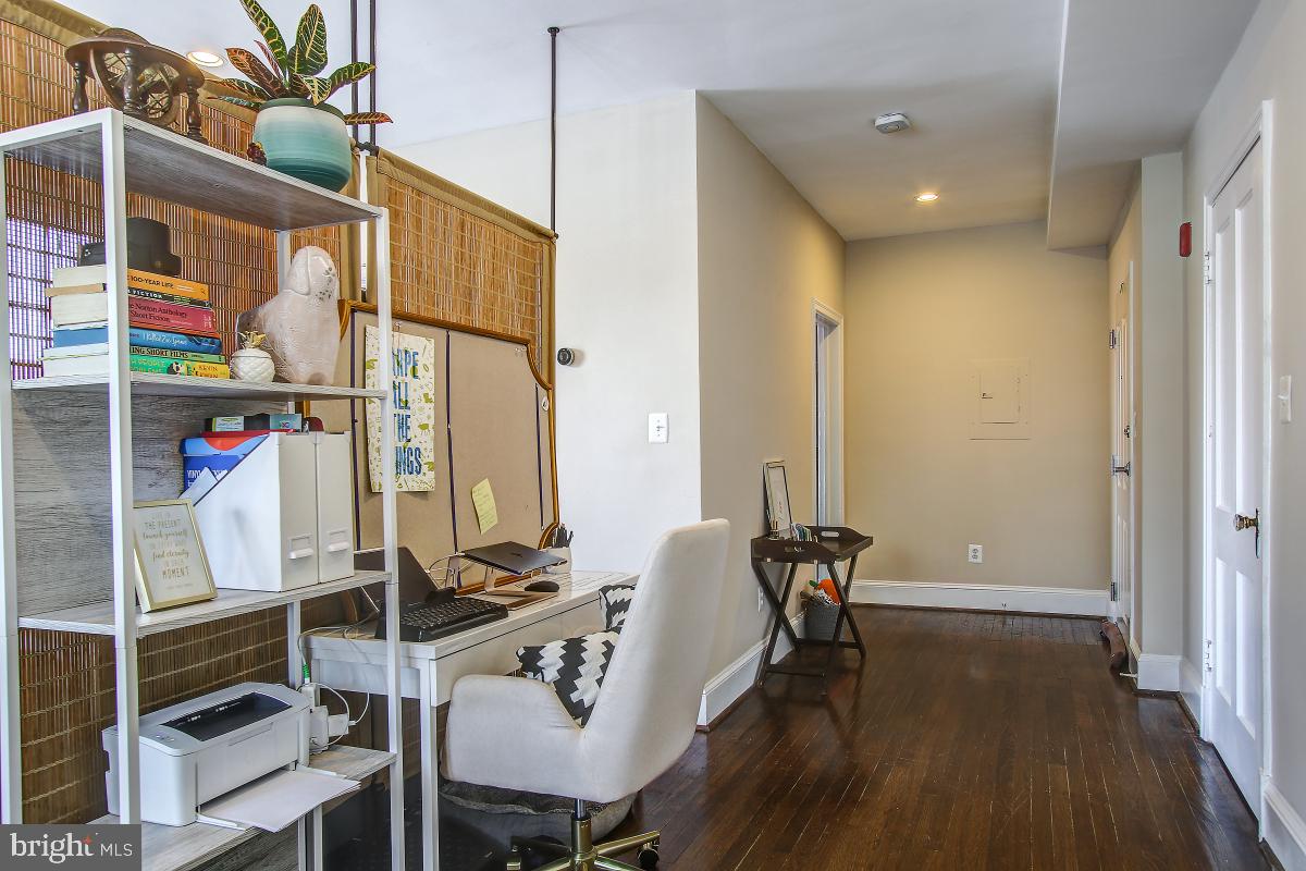 422 Butternut STREET NW Unit: 106