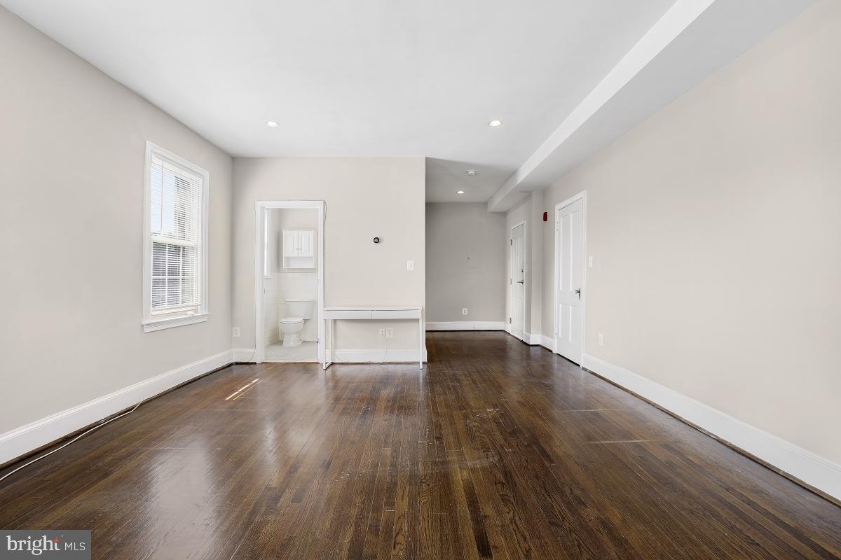 422 Butternut STREET NW Unit: 106