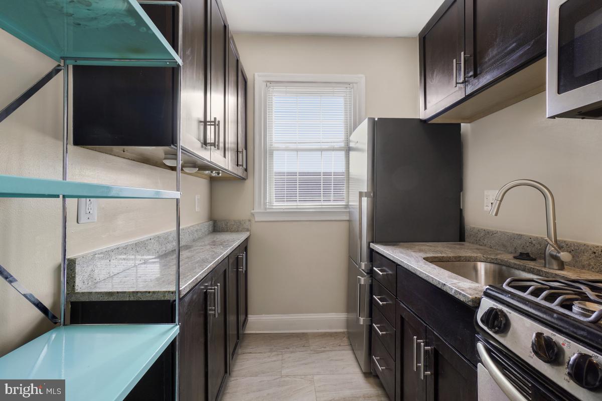 422 Butternut STREET NW Unit: 106
