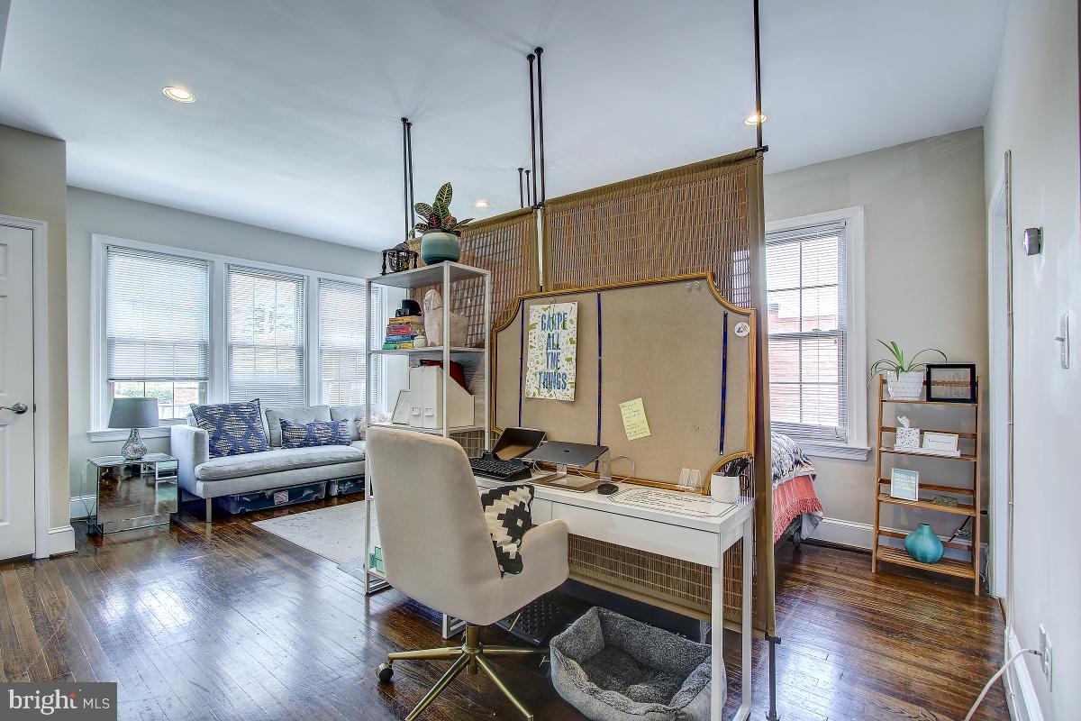 422 Butternut STREET NW Unit: 106
