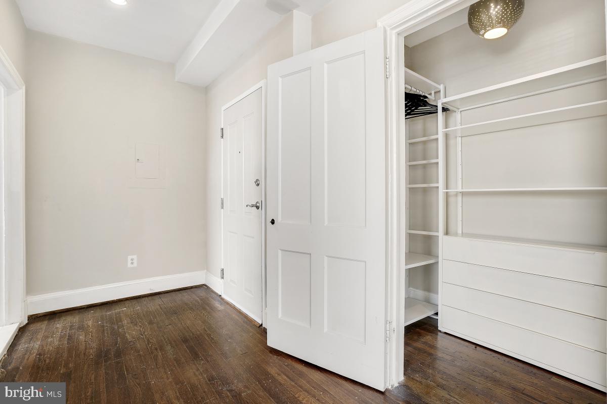 422 Butternut STREET NW Unit: 106