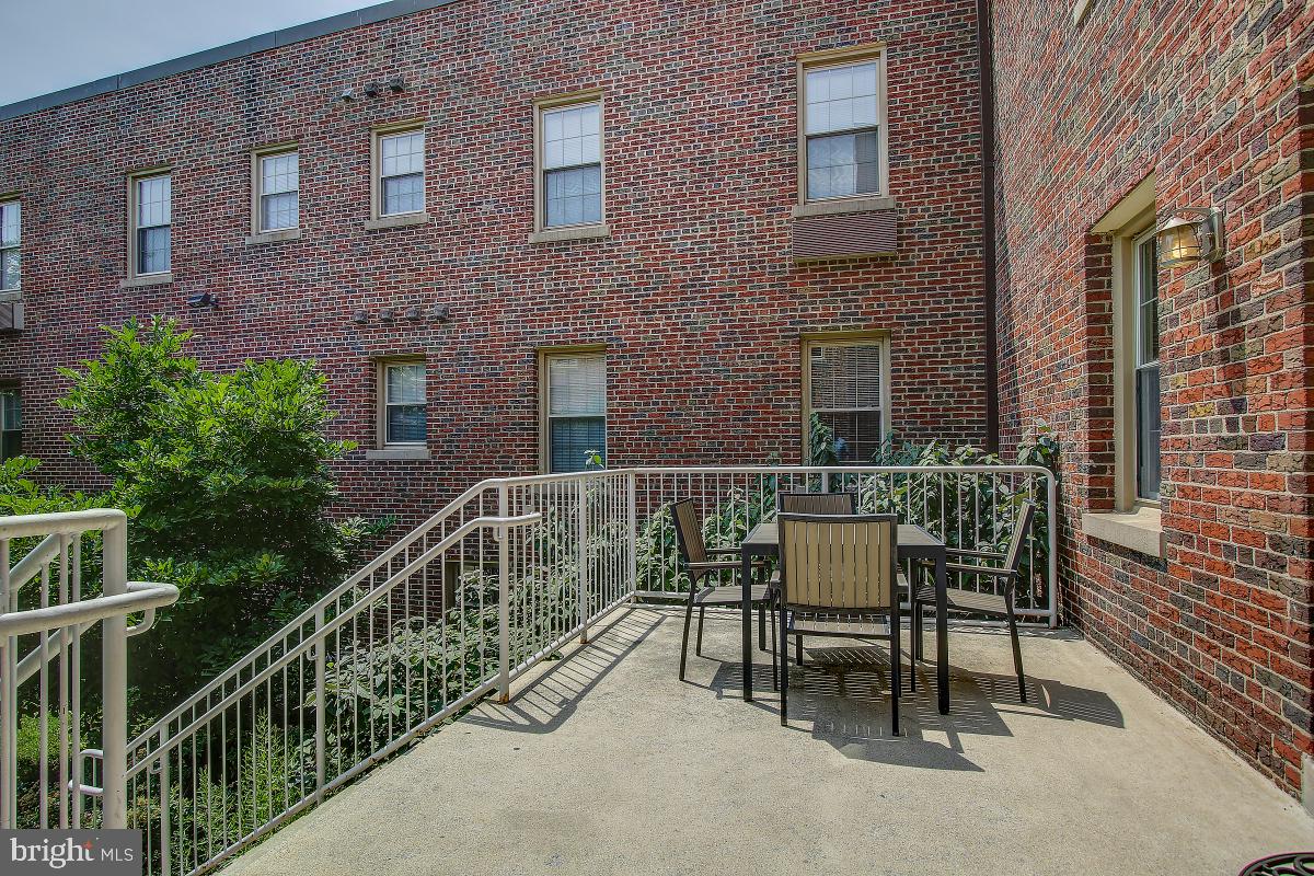 422 Butternut STREET NW Unit: 106