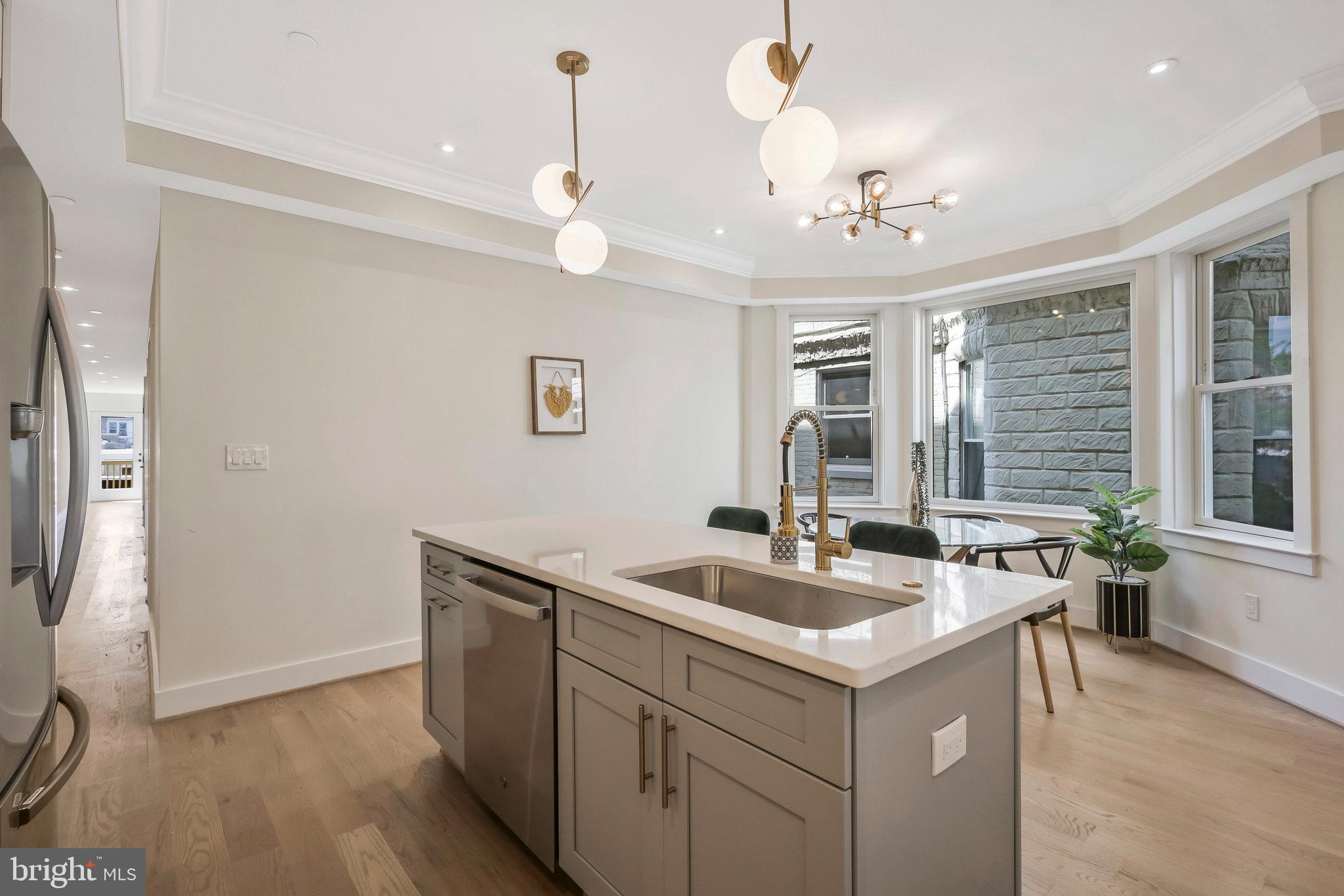 826 Varnum STREET NW Unit: 2