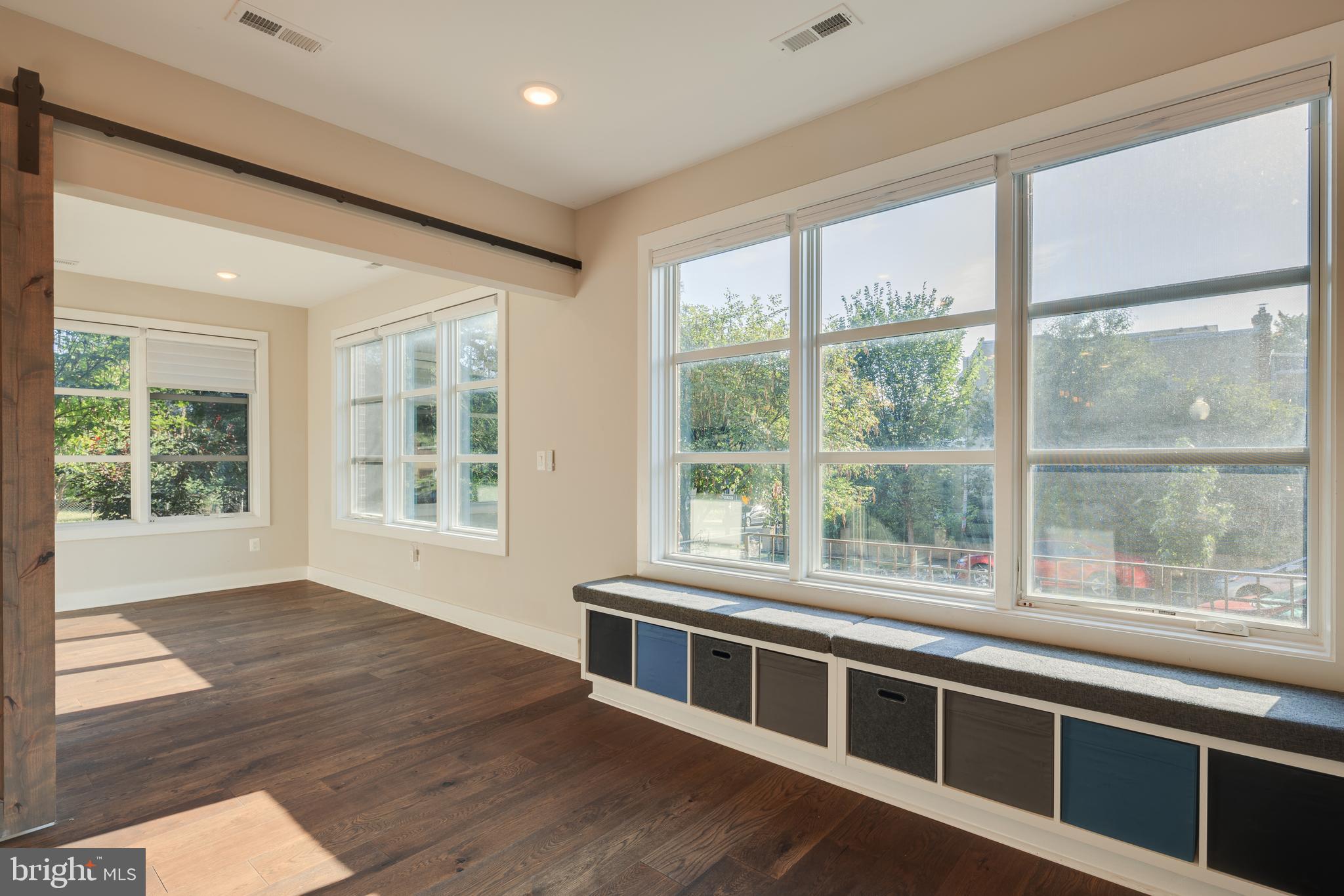 2200 3rd STREET NE Unit: 3