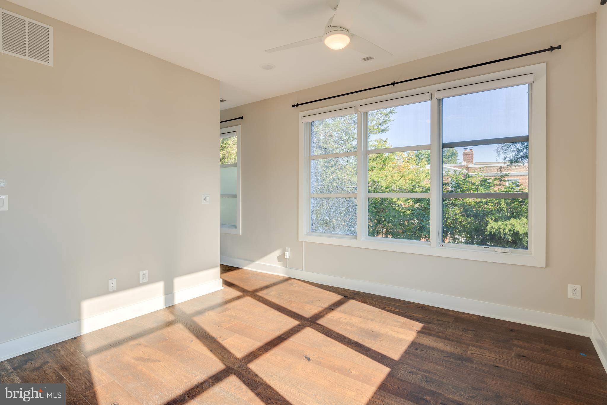 2200 3rd STREET NE Unit: 3