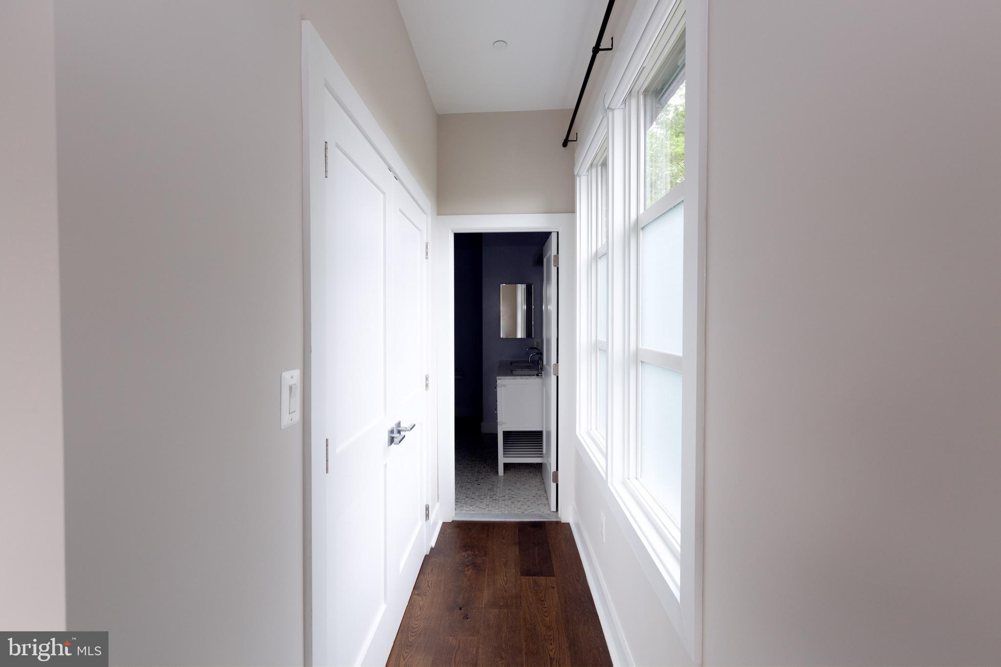 2200 3rd STREET NE Unit: 3