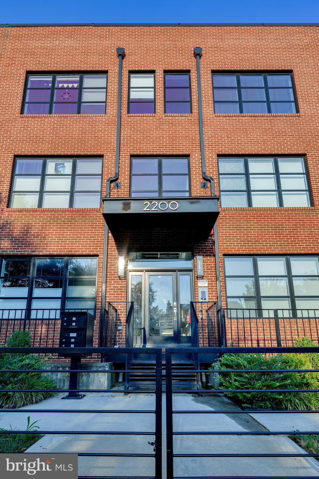 2200 3rd STREET NE Unit: 3
