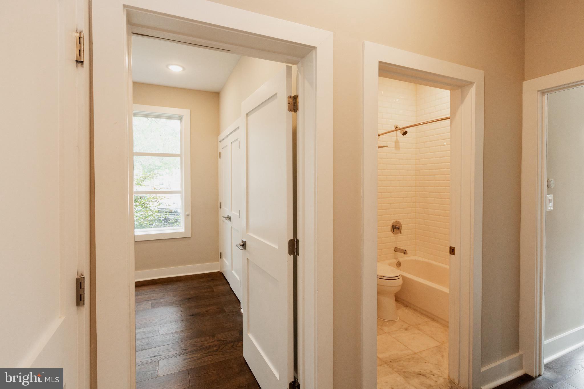 2200 3rd STREET NE Unit: 3