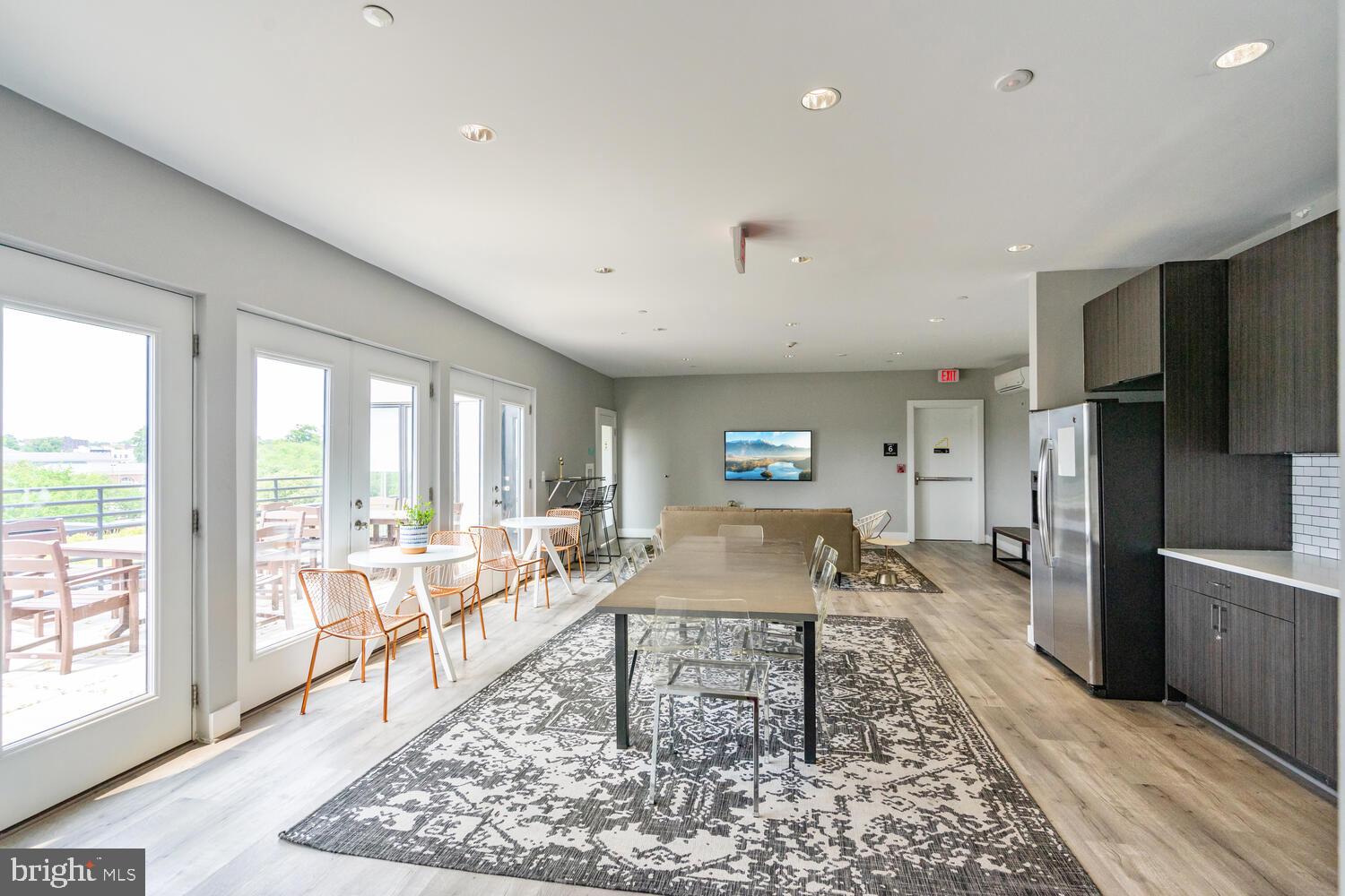 1111 Orren STREET NE Unit: 201