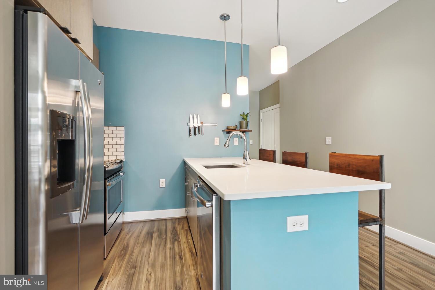 1111 Orren STREET NE Unit: 201