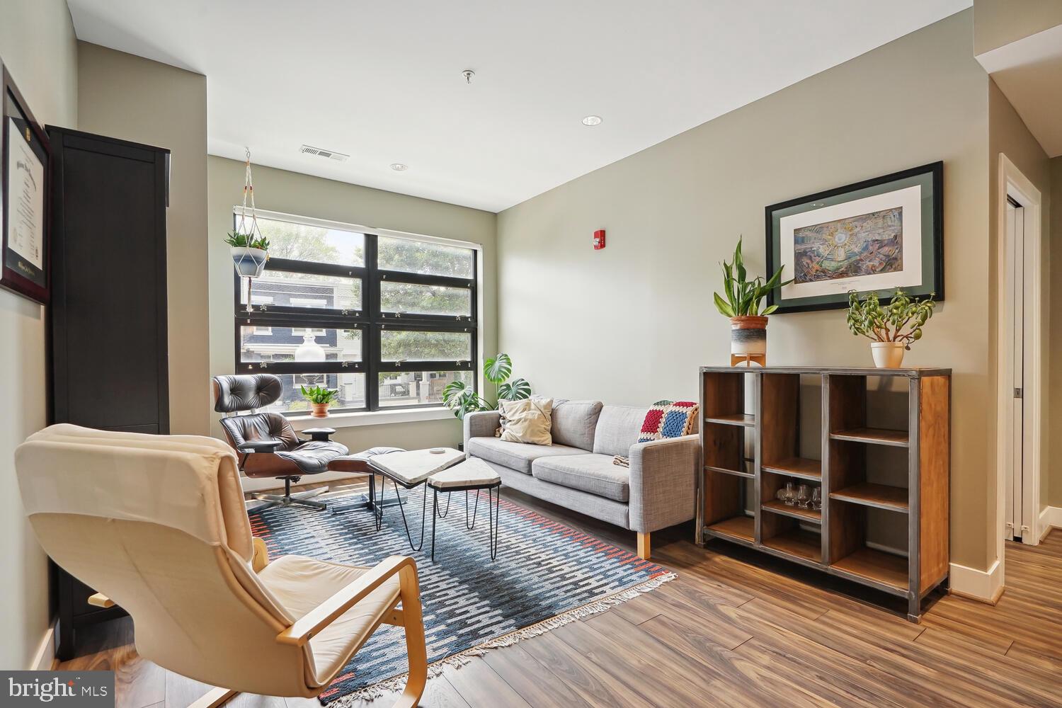 1111 Orren STREET NE Unit: 201