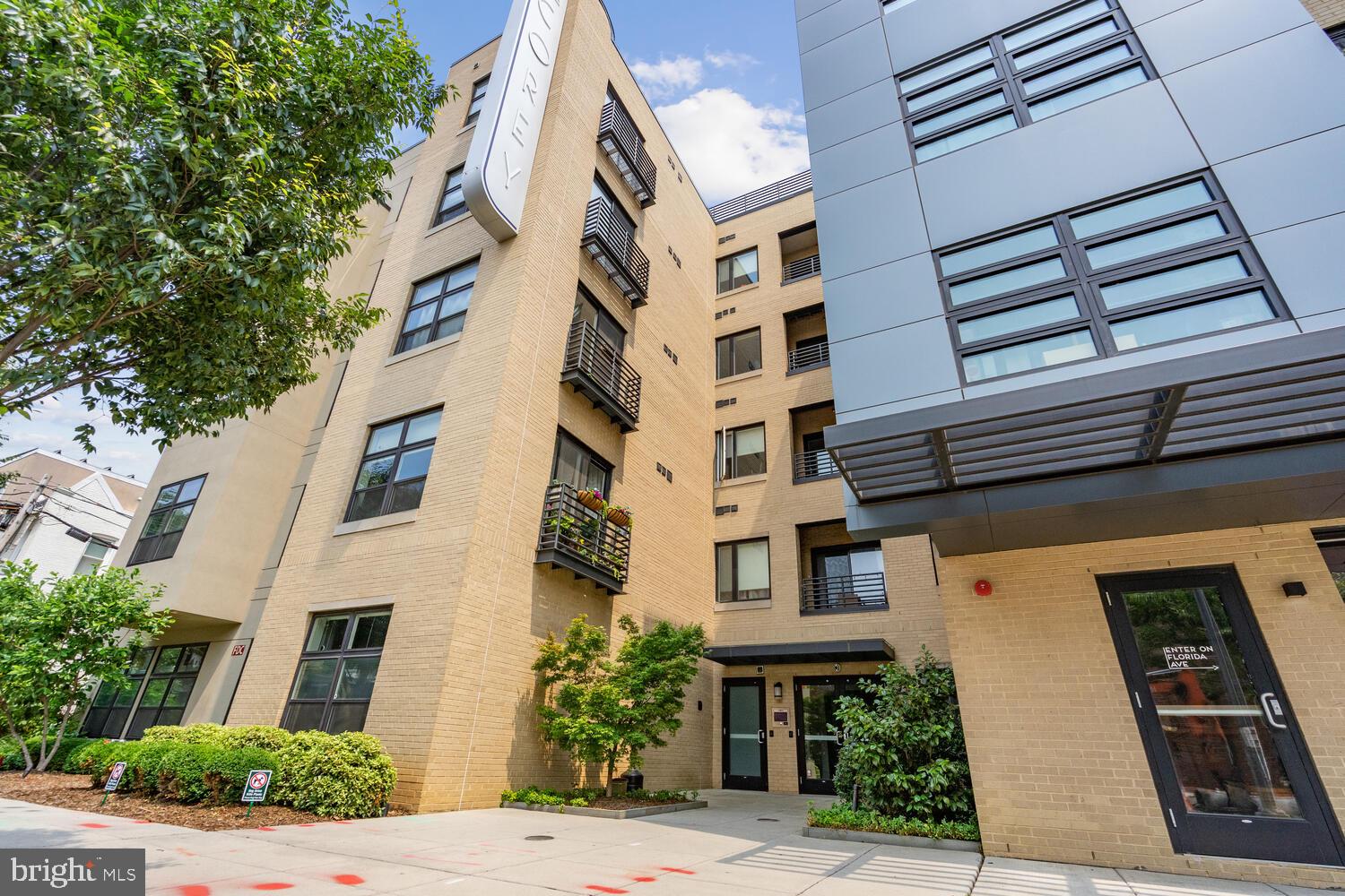 1111 Orren STREET NE Unit: 201