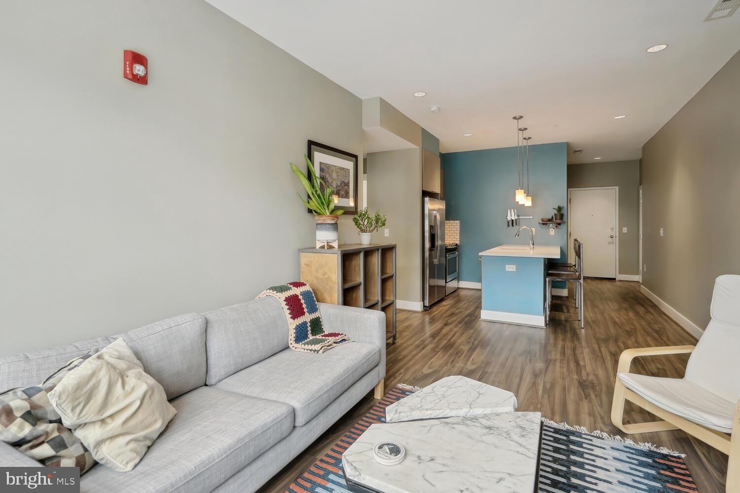 1111 Orren STREET NE Unit: 201