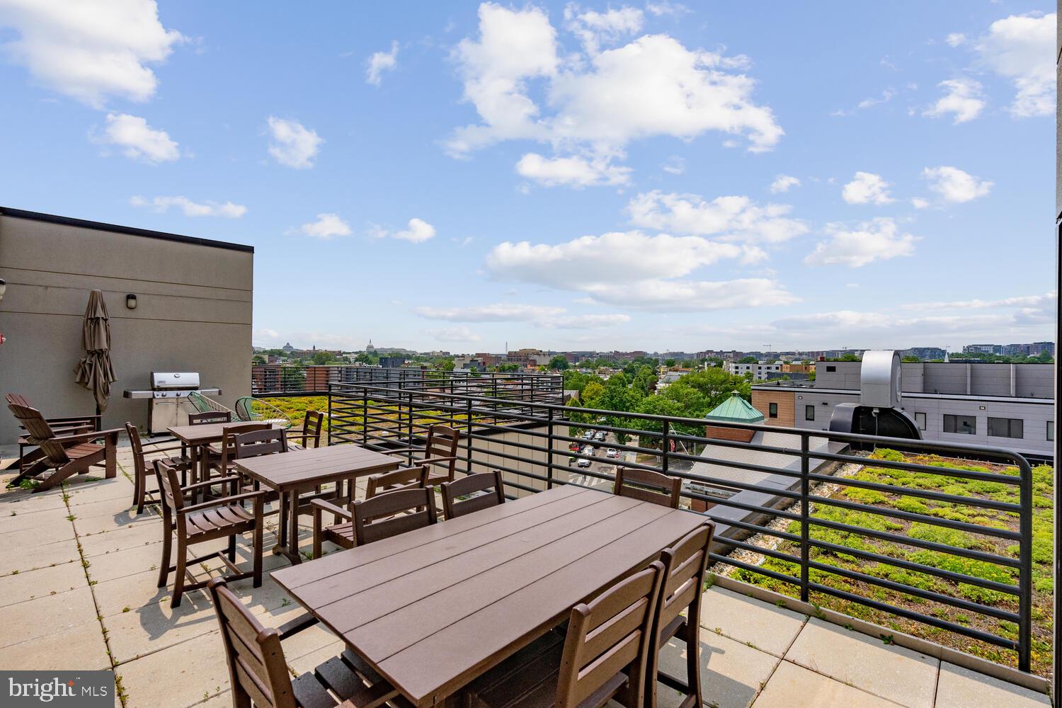 1111 Orren STREET NE Unit: 201