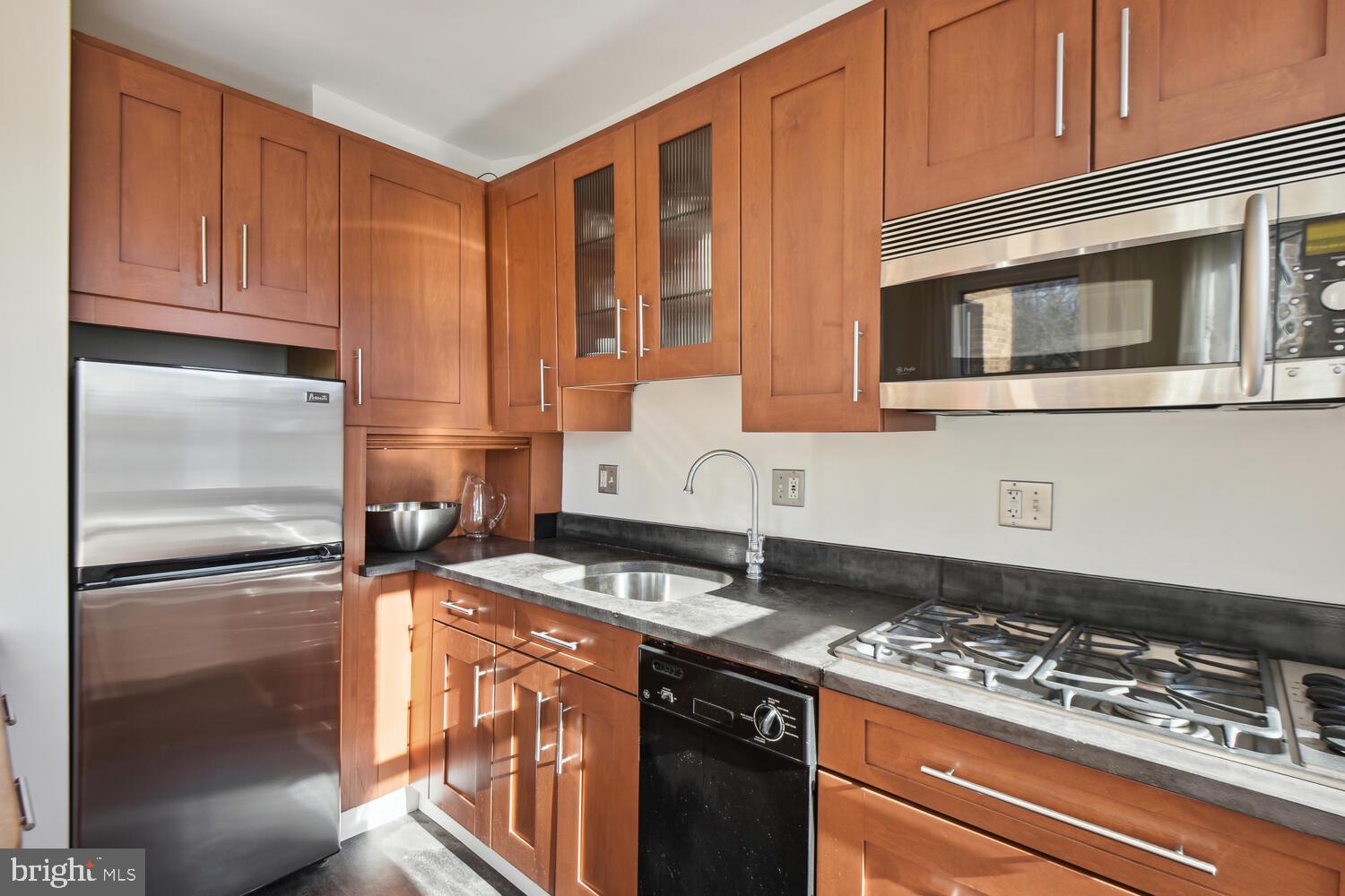 3600 Connecticut AVENUE NW Unit: 404