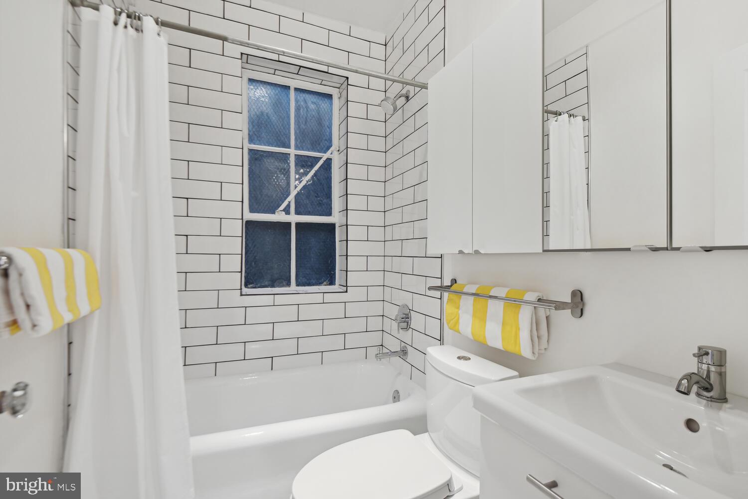 3600 Connecticut AVENUE NW Unit: 404