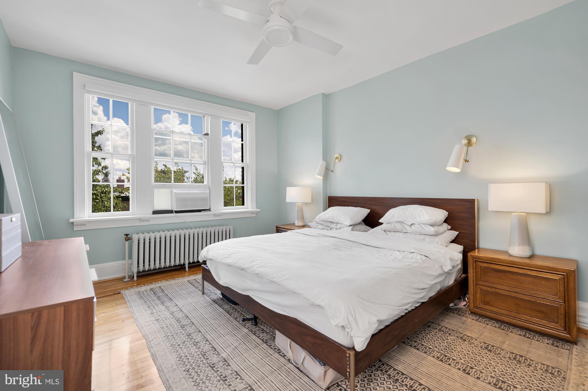 516 A St NE #303