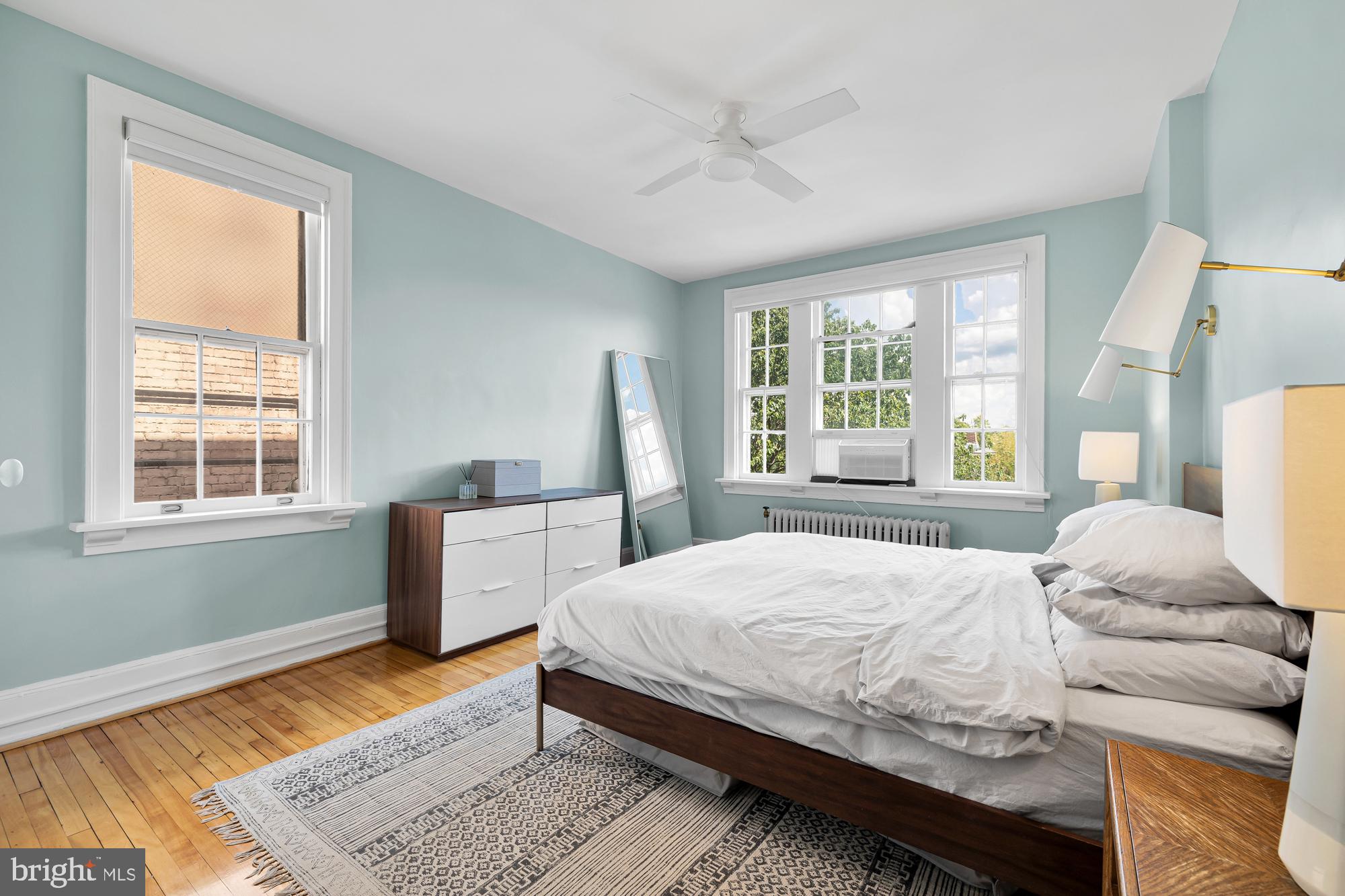 516 A St NE #303