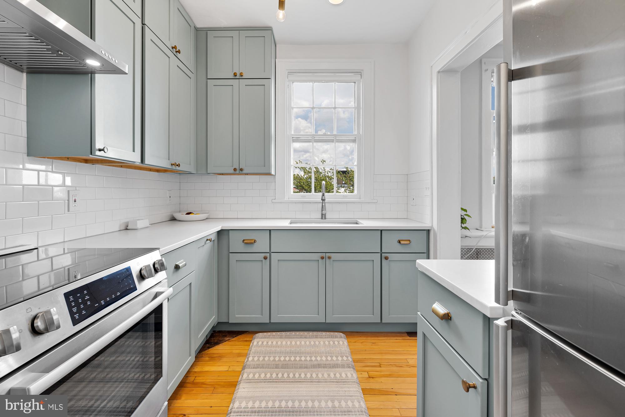 516 A St NE #303