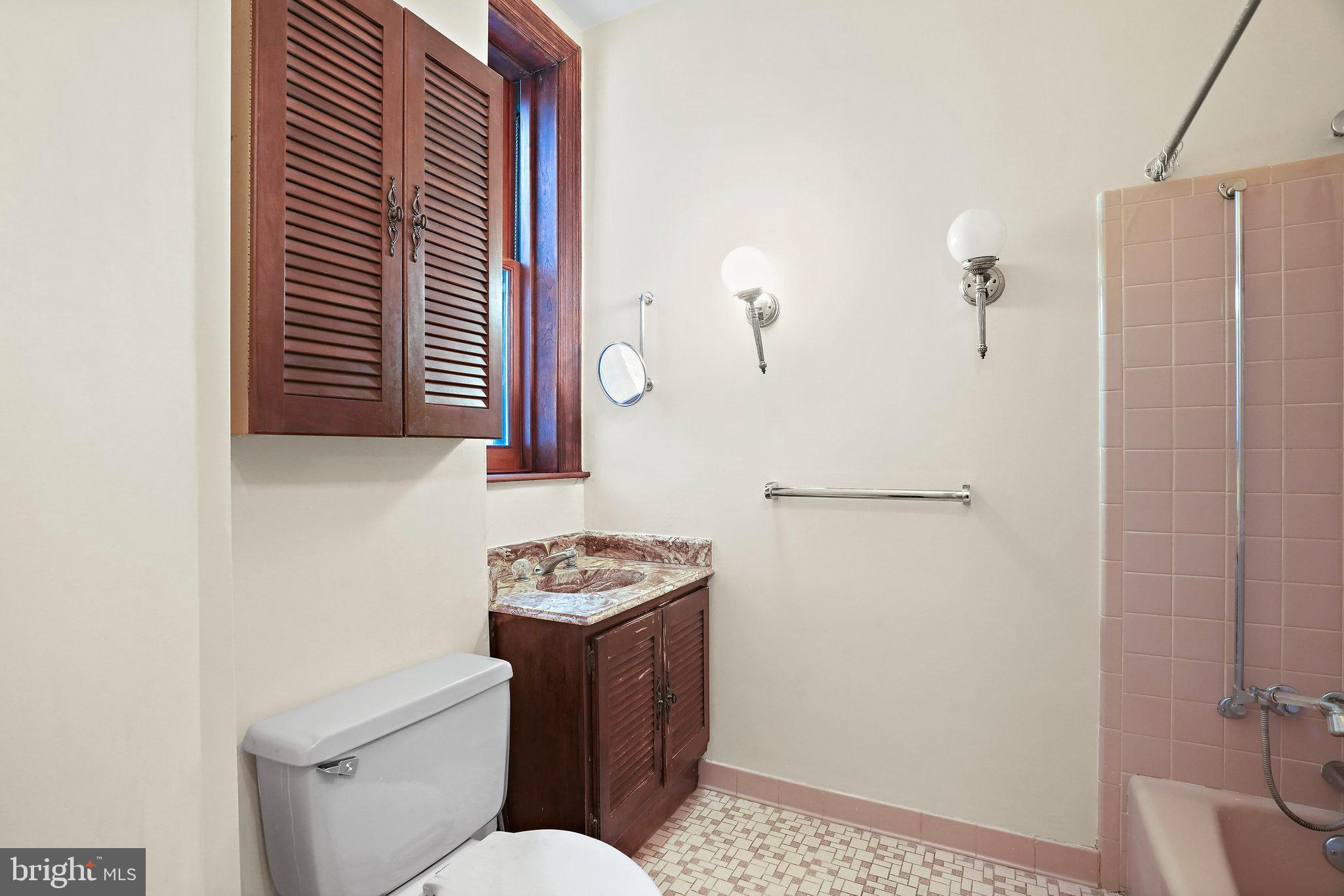 2853 Ontario ROAD NW Unit: 311