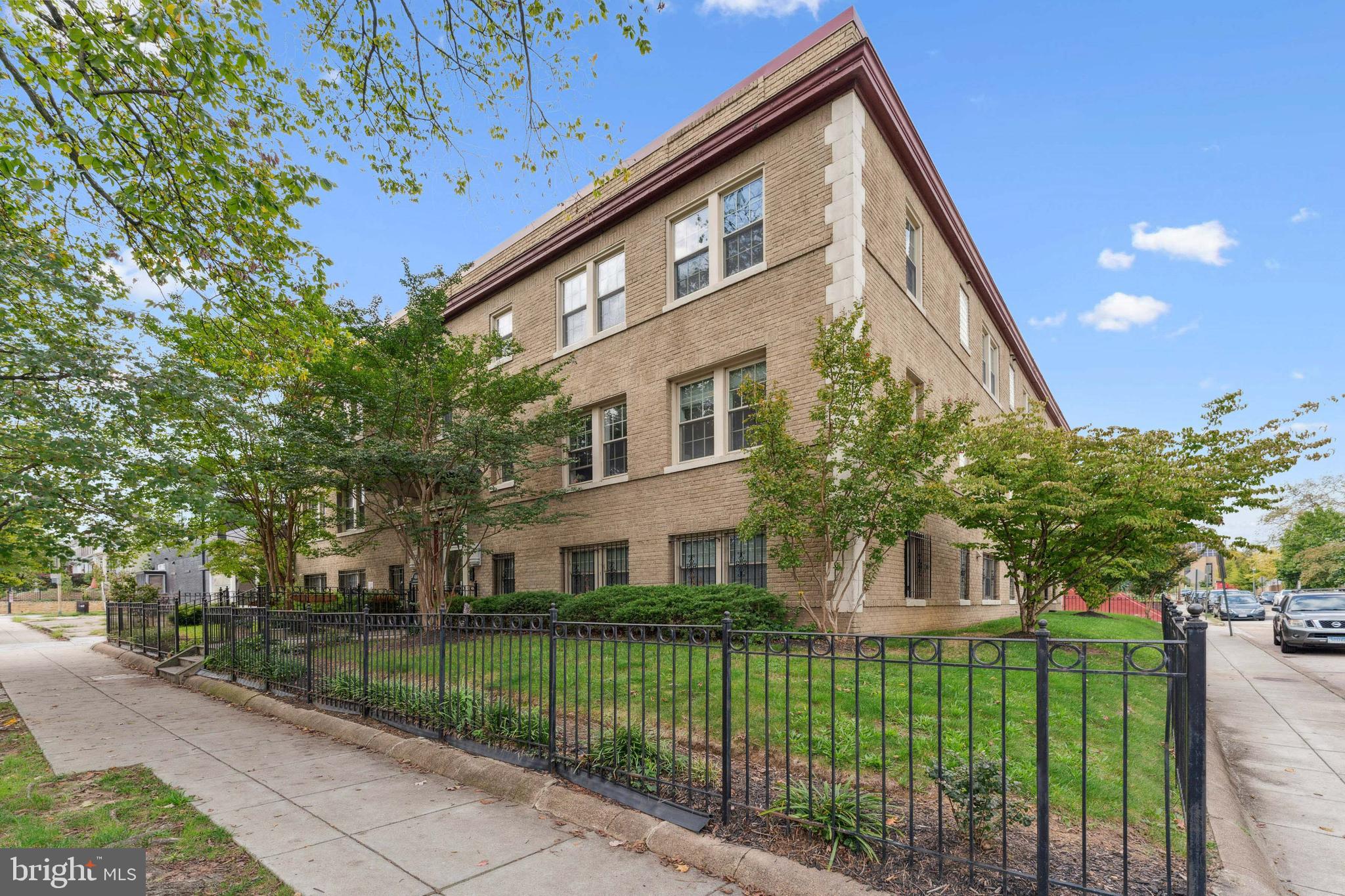 410 15th STREET NE Unit: 12