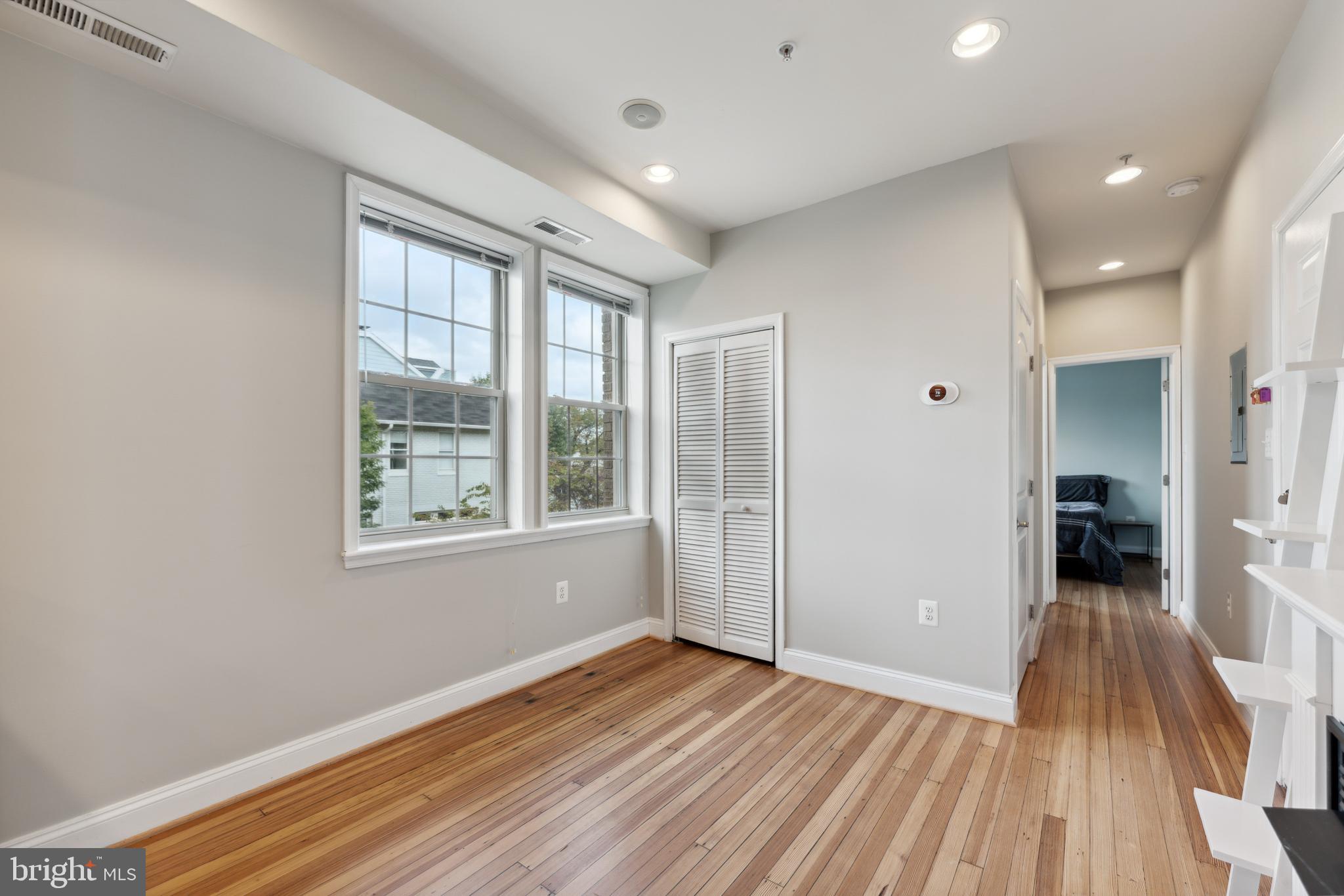 410 15th STREET NE Unit: 12