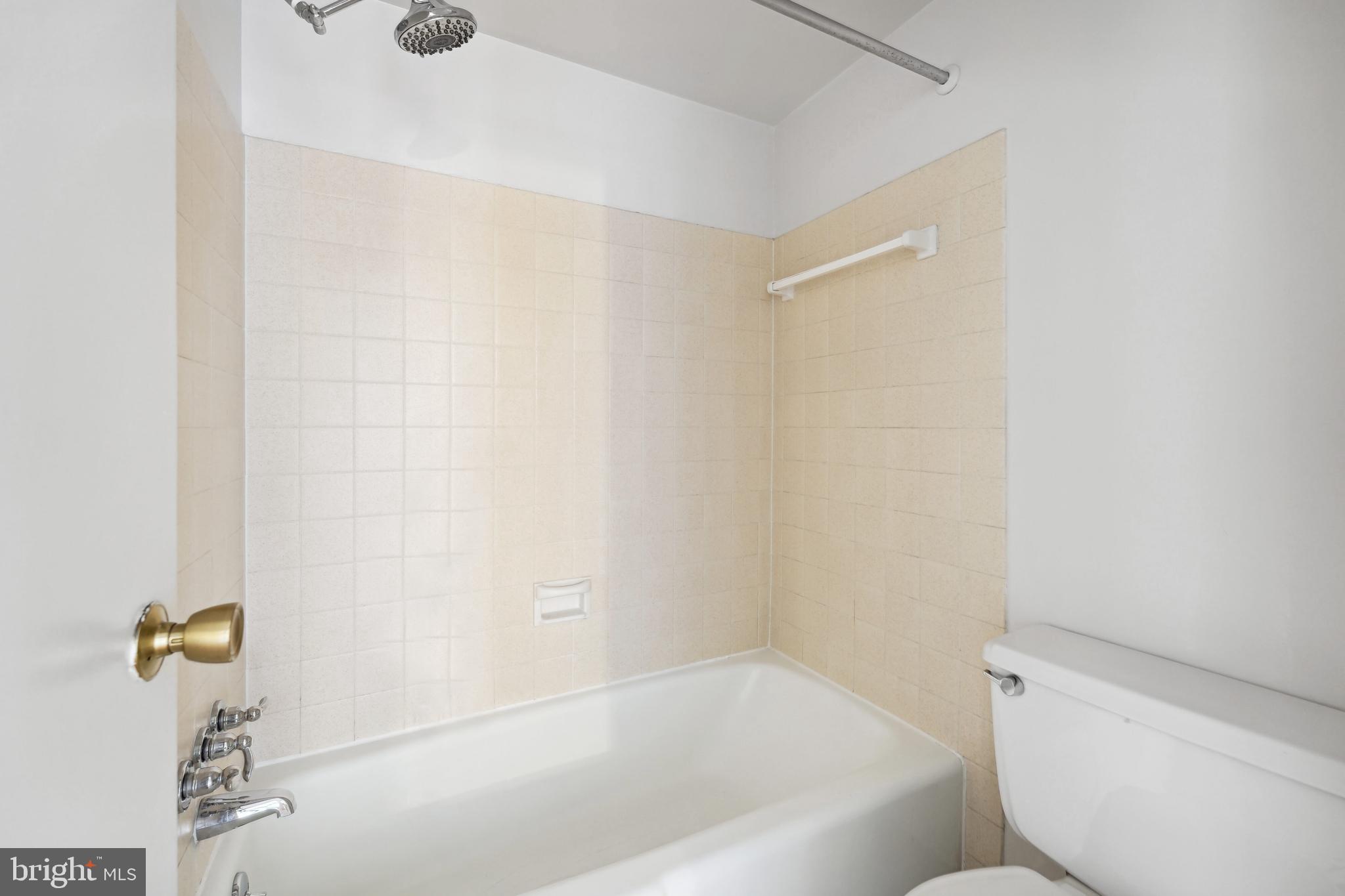 1718 P STREET NW Unit: 504